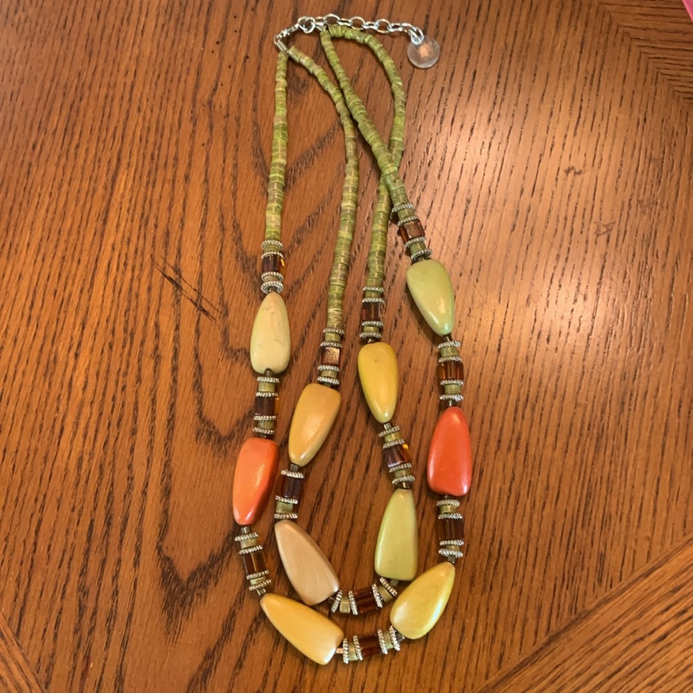 NWOT FUN/BRIGHT Perfect for Summer! Great Costume Jewelry Necklace 23” w/2.5 Ext